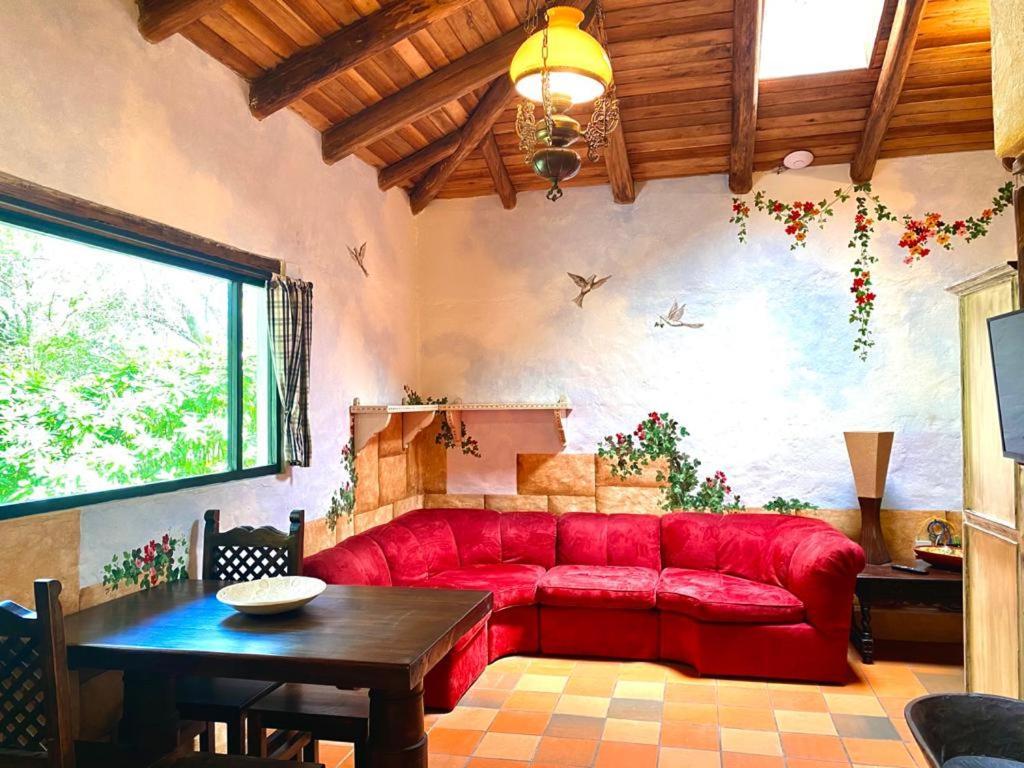 Bed and Breakfast Hacienda San Juan De La Vega Отавало Экстерьер фото
